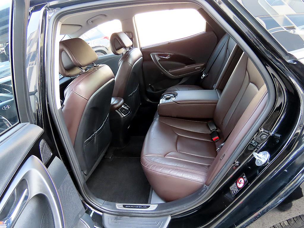 HYUNDAI Grandeur - Vista 6