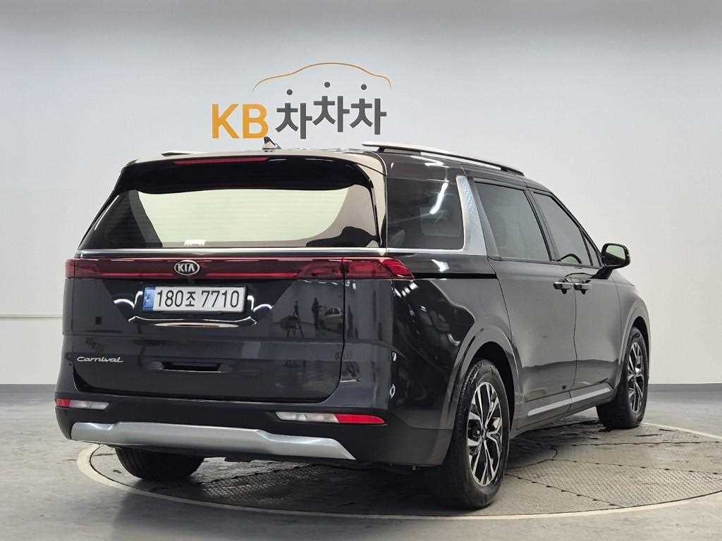 KIA Carnival - Vista 3