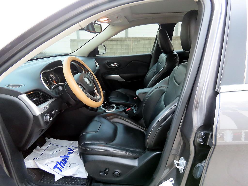 Jeep Cherokee - Vista 5