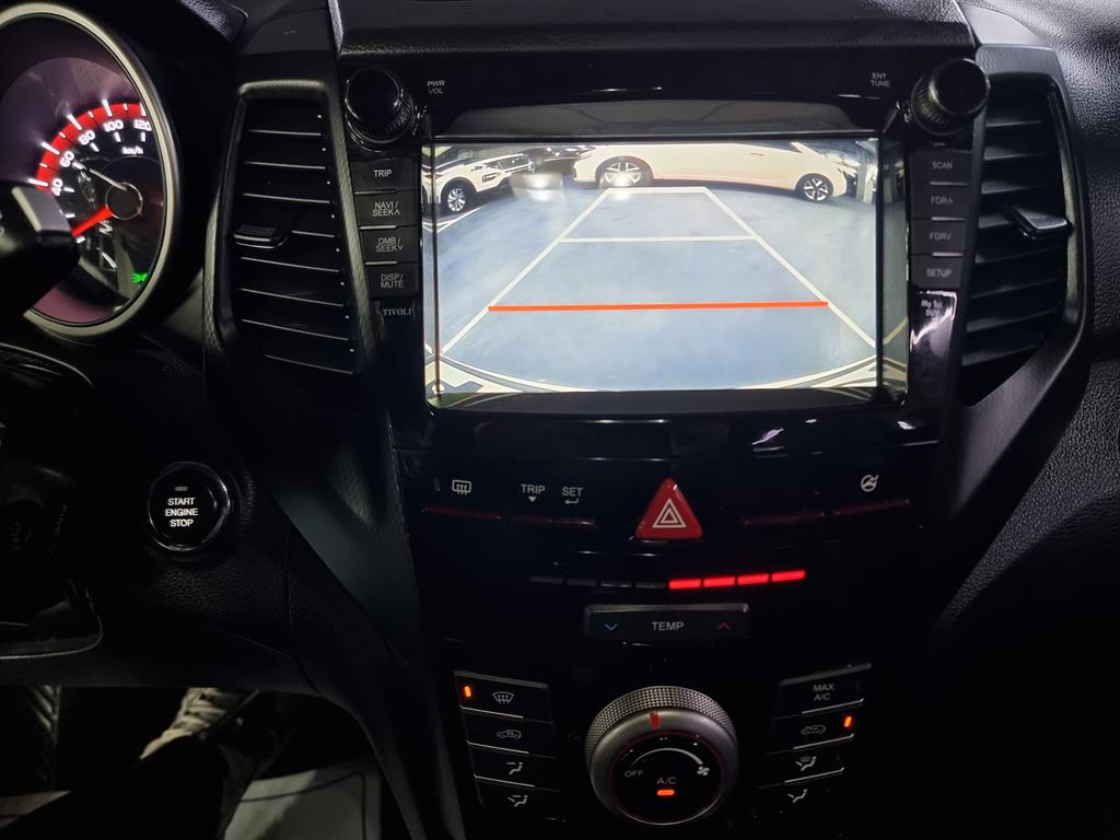 Ssangyong Tivoli 2016 Blanco - Importación desde Corea - HF Imports Iquique - Foto 13