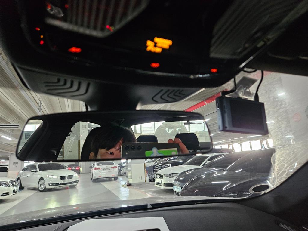 BMW 5 Series 2018 Negro - Importación desde Corea - HF Imports Iquique - Foto 13