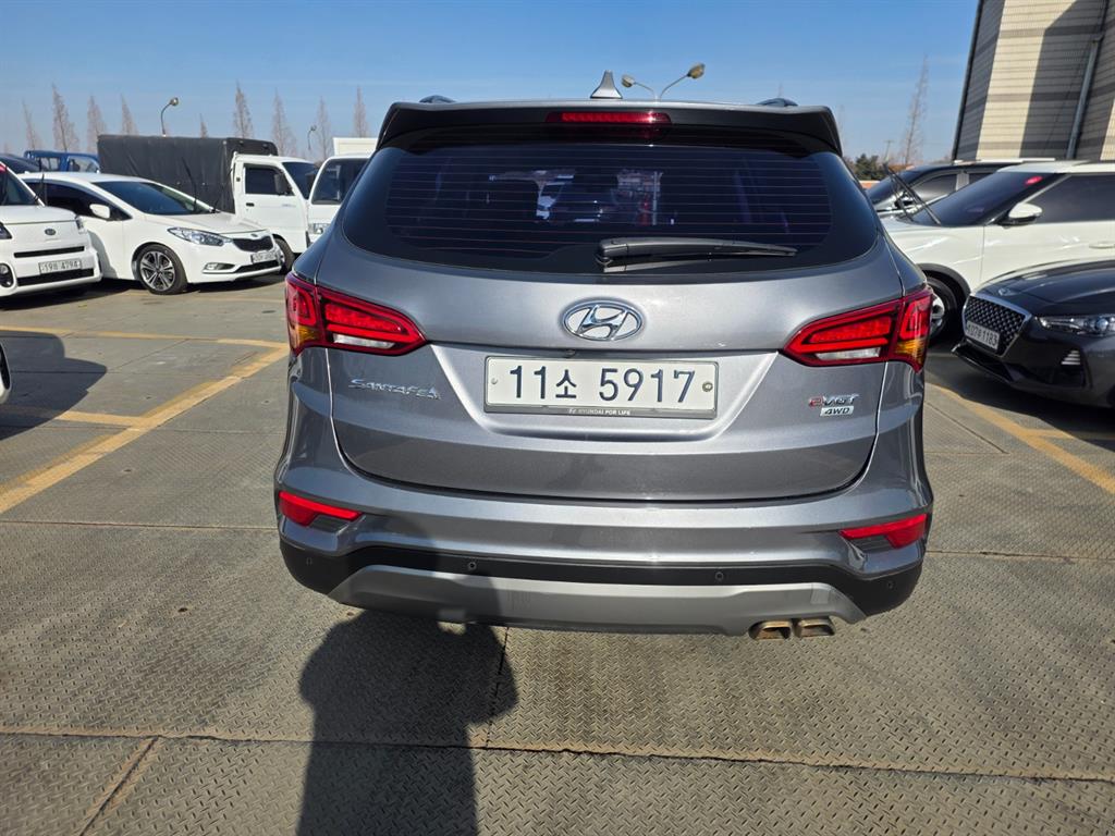 HYUNDAI Santa Fe - Vista 3