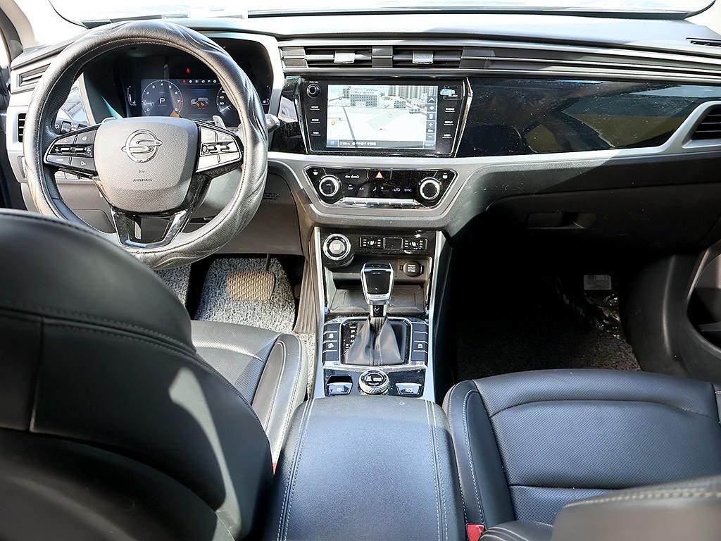 Ssangyong Korando - Vista 9