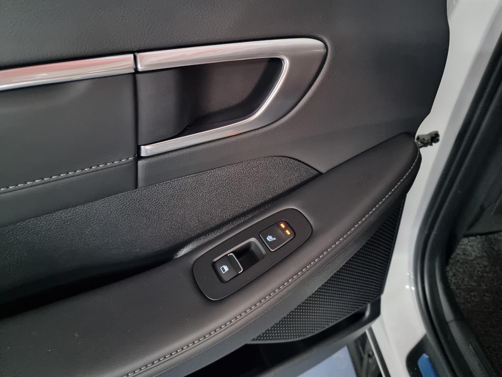 HYUNDAI Sonata - Vista 8