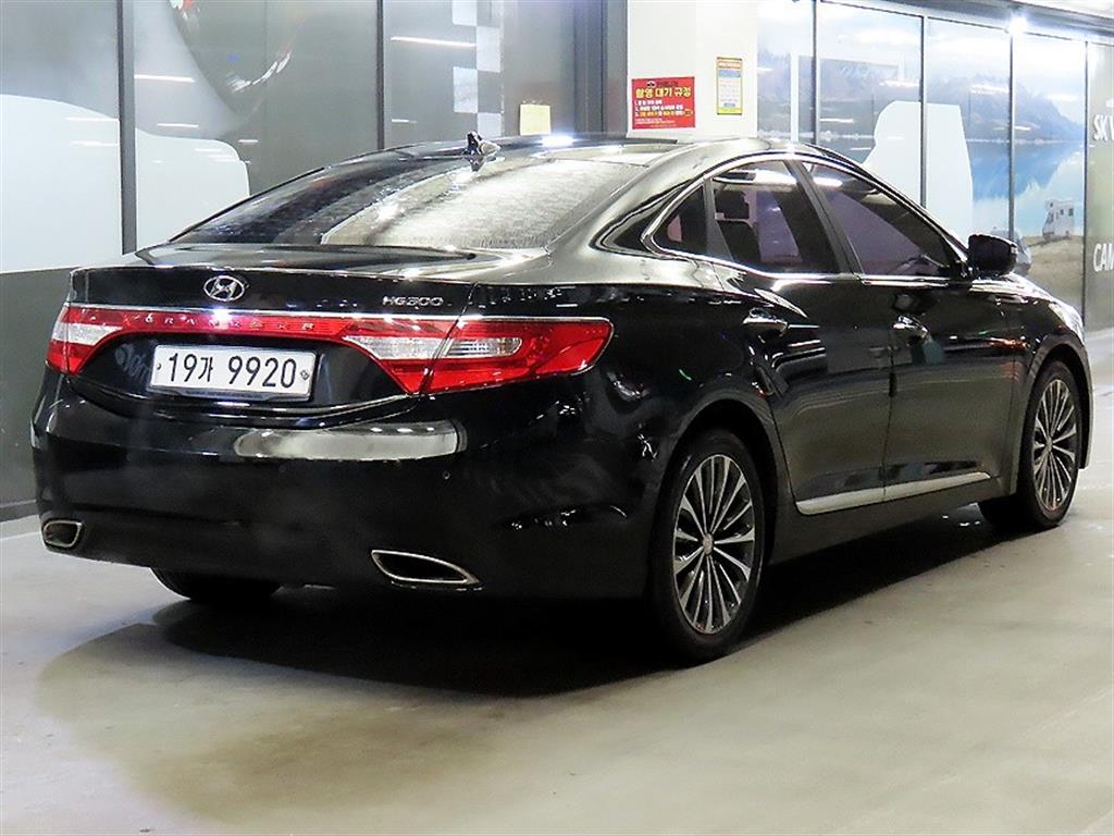 HYUNDAI Grandeur - Vista 4