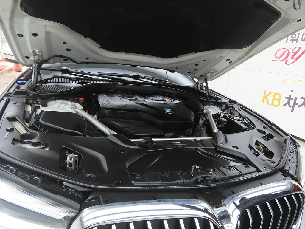 BMW 5 Series 2021 Blanco - Importación desde Corea - HF Imports Iquique - Foto 19