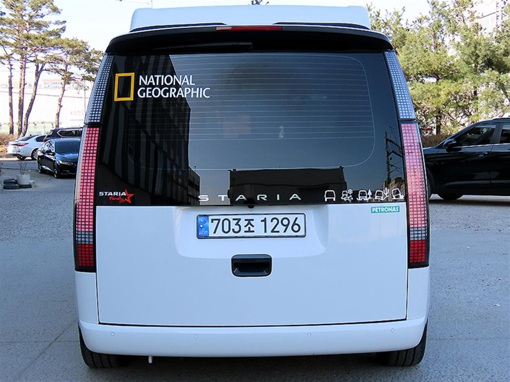 HYUNDAI Staria - Vista 4