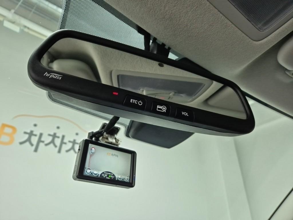 HYUNDAI Venue 2022 Blanco - Importación desde Corea - HF Imports Iquique - Foto 16