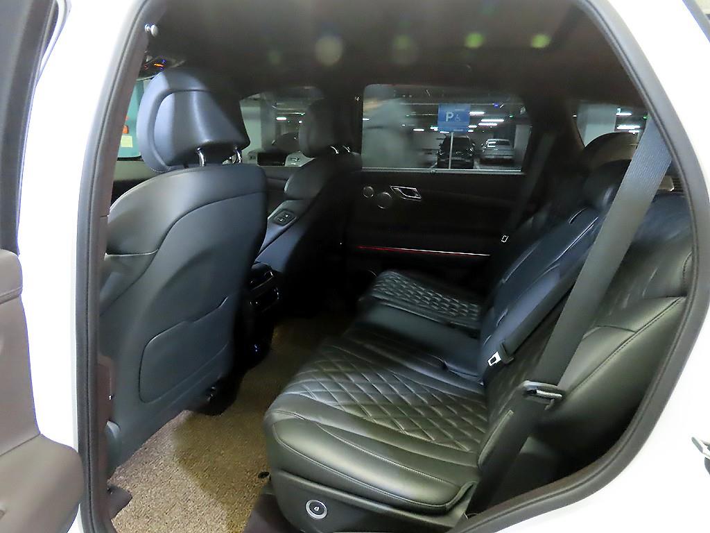 Genesis GV80 - Vista 7