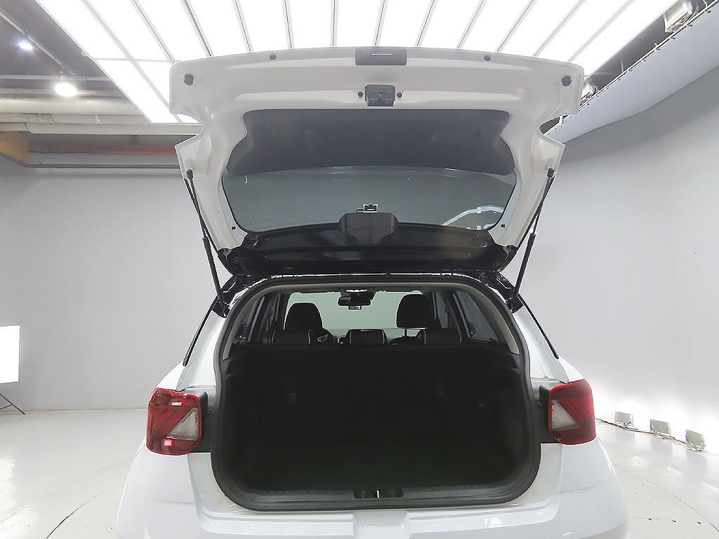 HYUNDAI Venue 2020 Blanco - Importación desde Corea - HF Imports Iquique - Foto 9