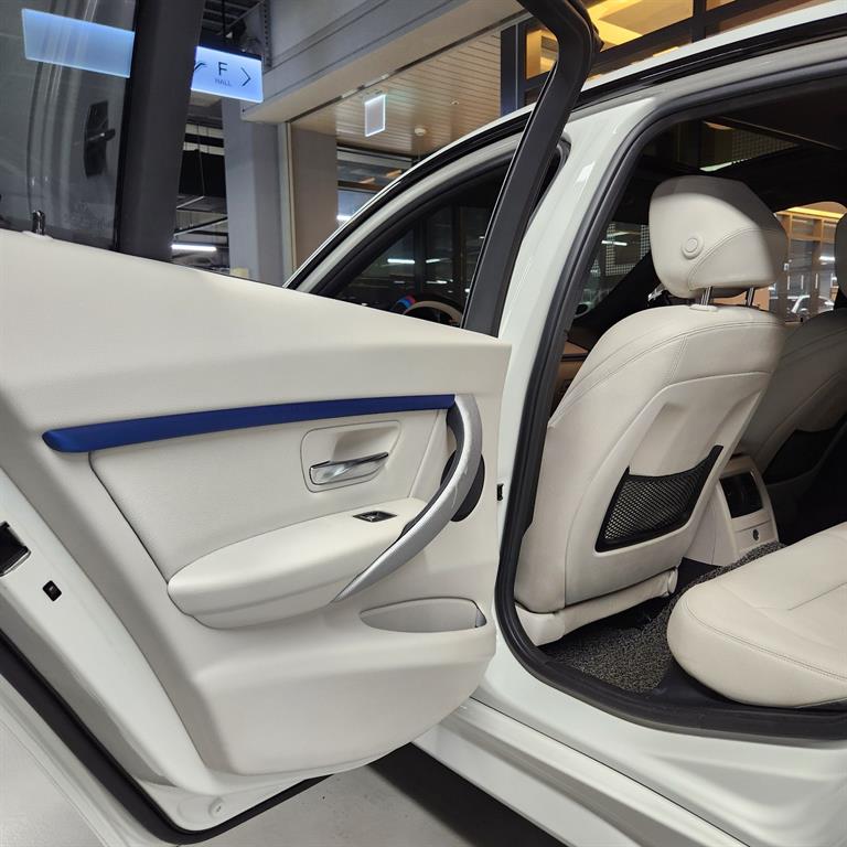 BMW 3 series - Vista 12