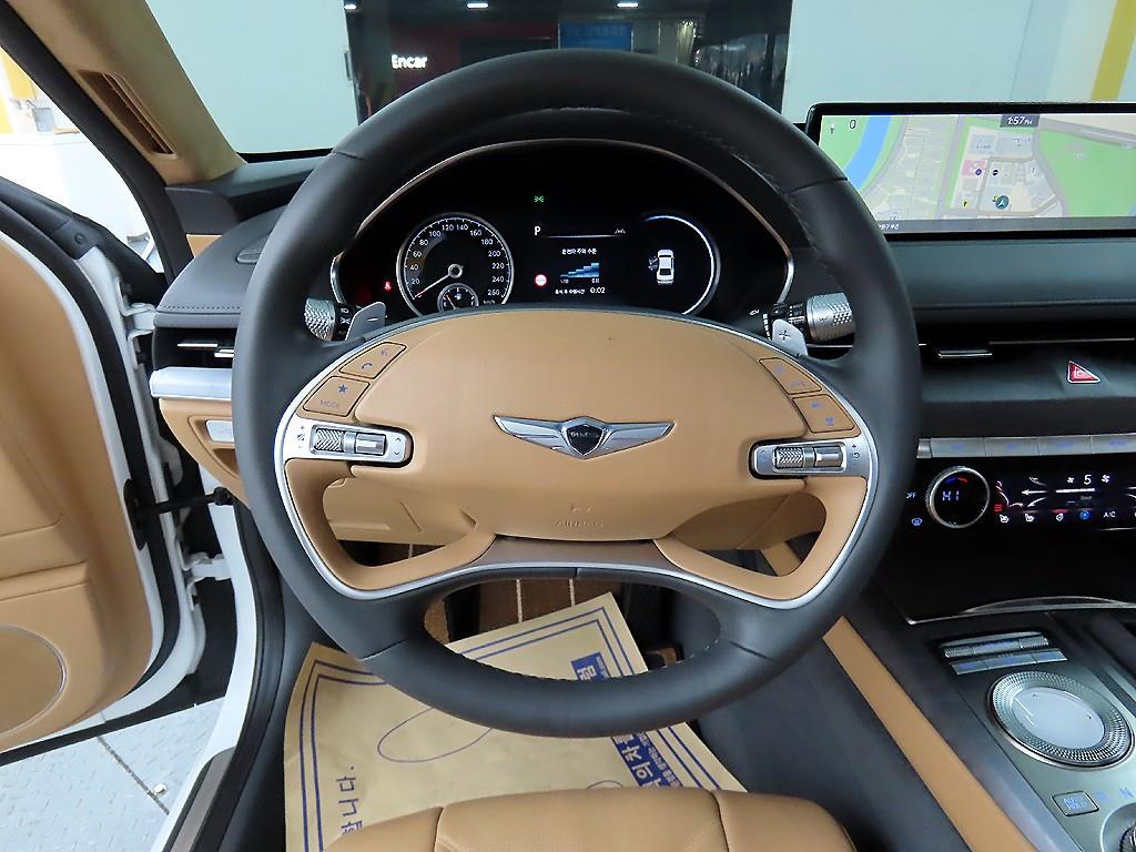 Genesis G80 - Vista 9