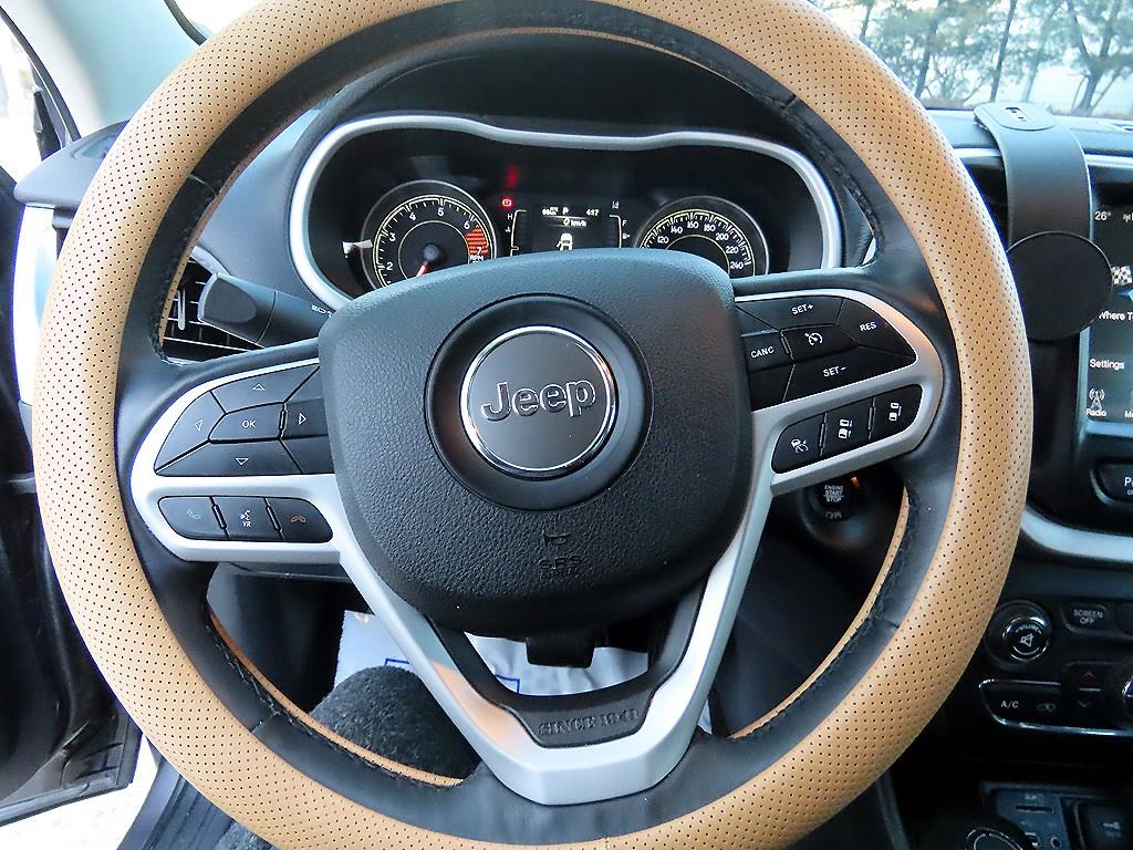 Jeep Cherokee - Vista 8