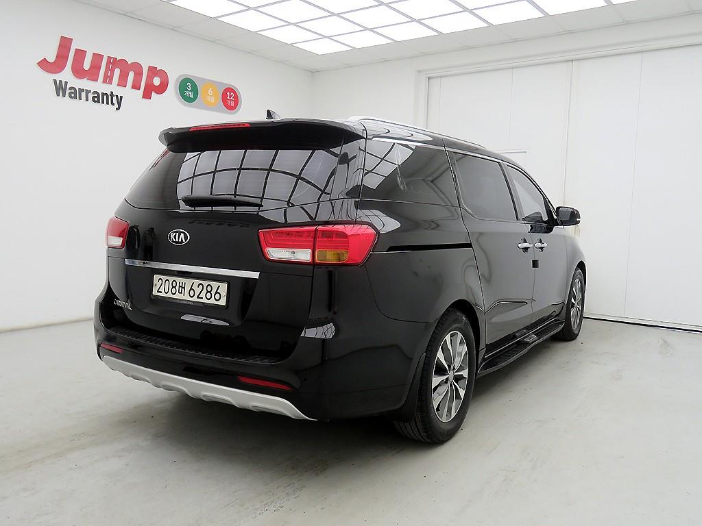 KIA Carnival - Vista 4