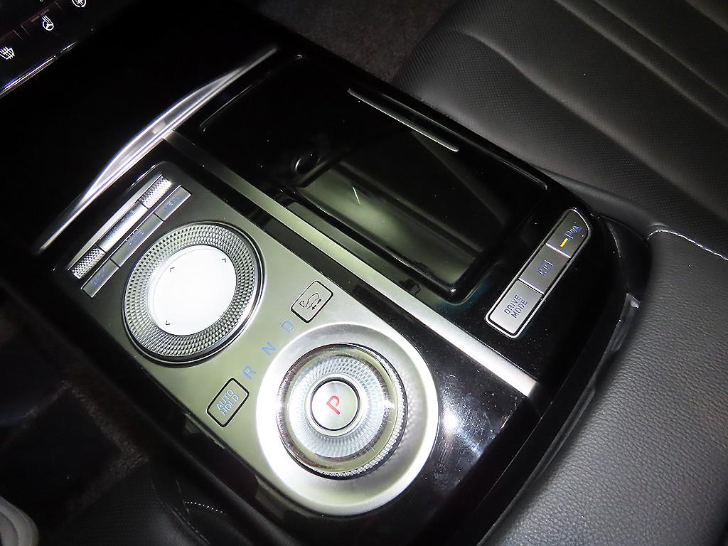 Genesis G80 - Vista 12