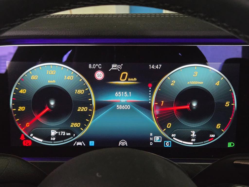 Mercedes Benz E class - Vista 10