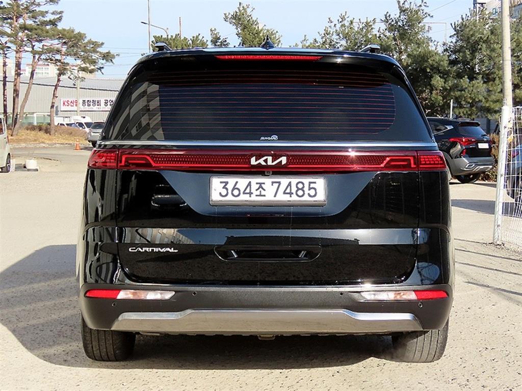 KIA Carnival - Vista 4