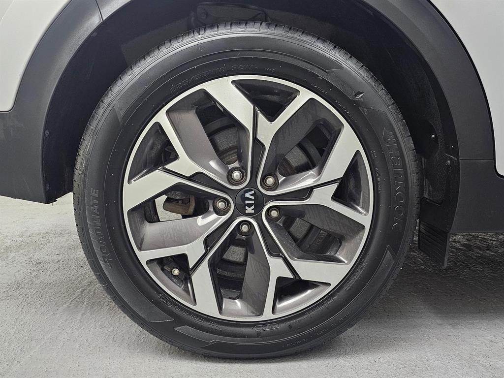 KIA Sportage - Vista 5