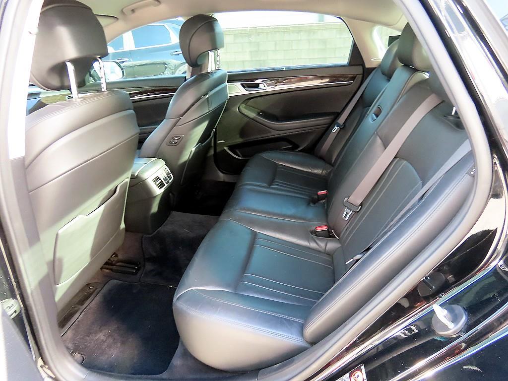 Genesis G80 - Vista 6