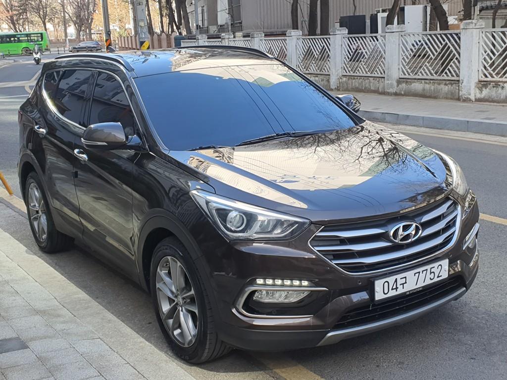HYUNDAI Santa Fe - Vista 3