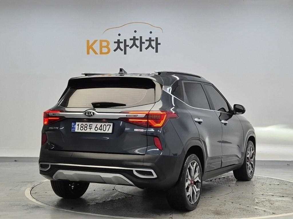 KIA Seltos - Vista 3