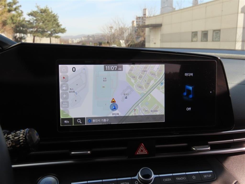 HYUNDAI Avante 2023 Blanco - Importación desde Corea - HF Imports Iquique - Foto 8