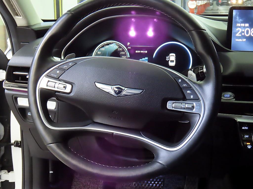 Genesis G80 - Vista 8