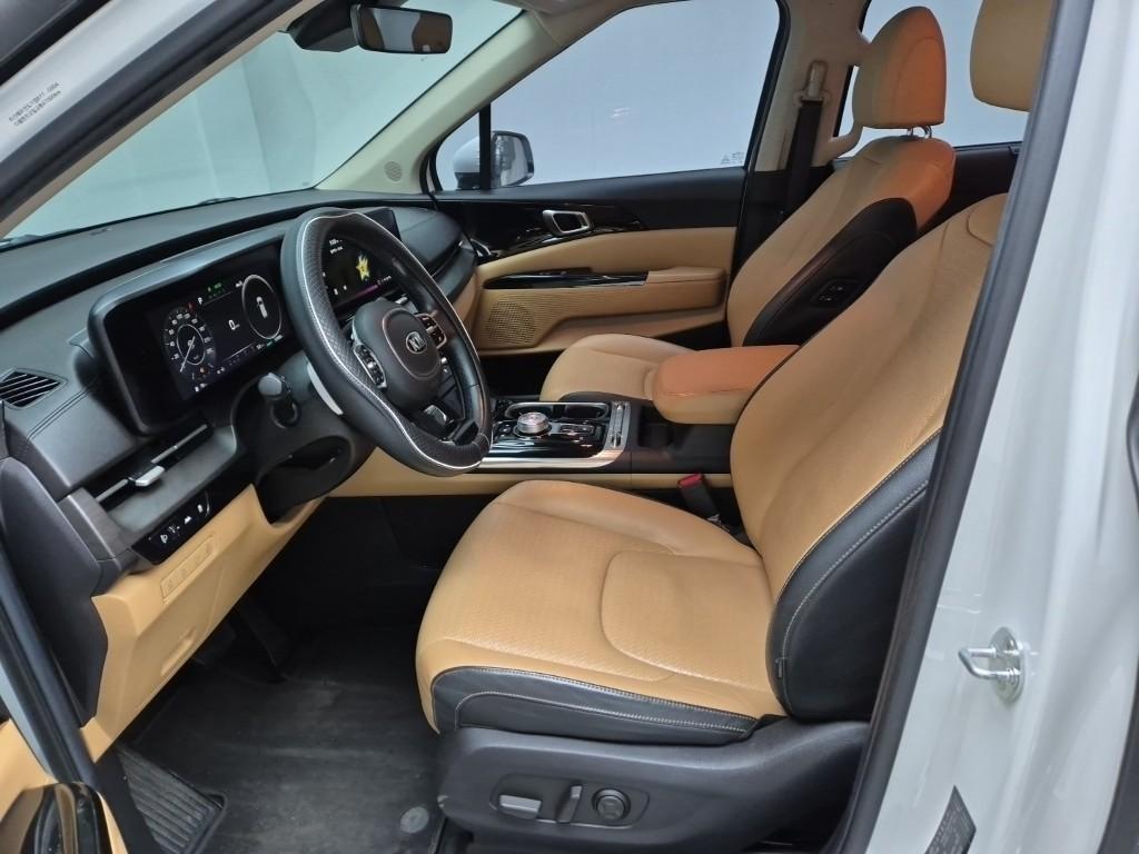 KIA Carnival - Vista 9