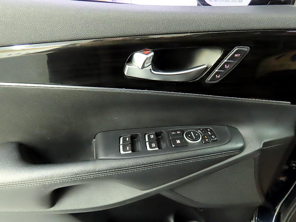 KIA Sorento - Vista 11