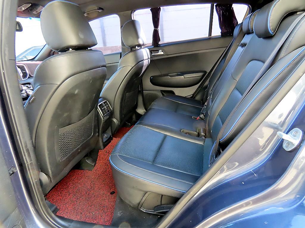 KIA Sportage - Vista 6