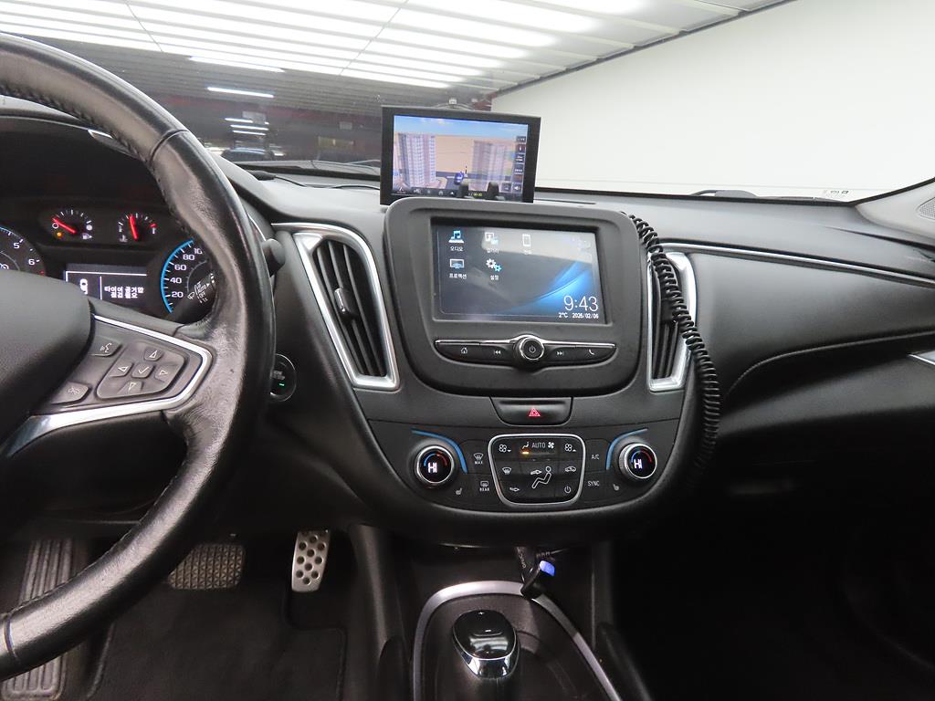 Chevrolet Malibu - Vista 10