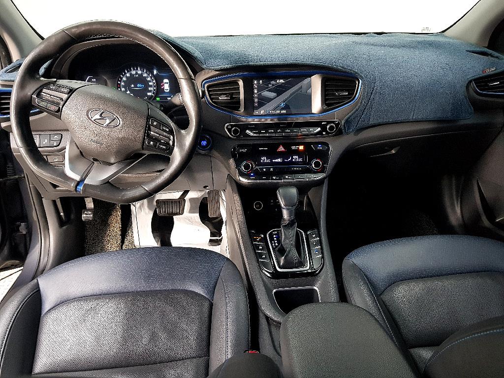 HYUNDAI Ioniq - Vista 5