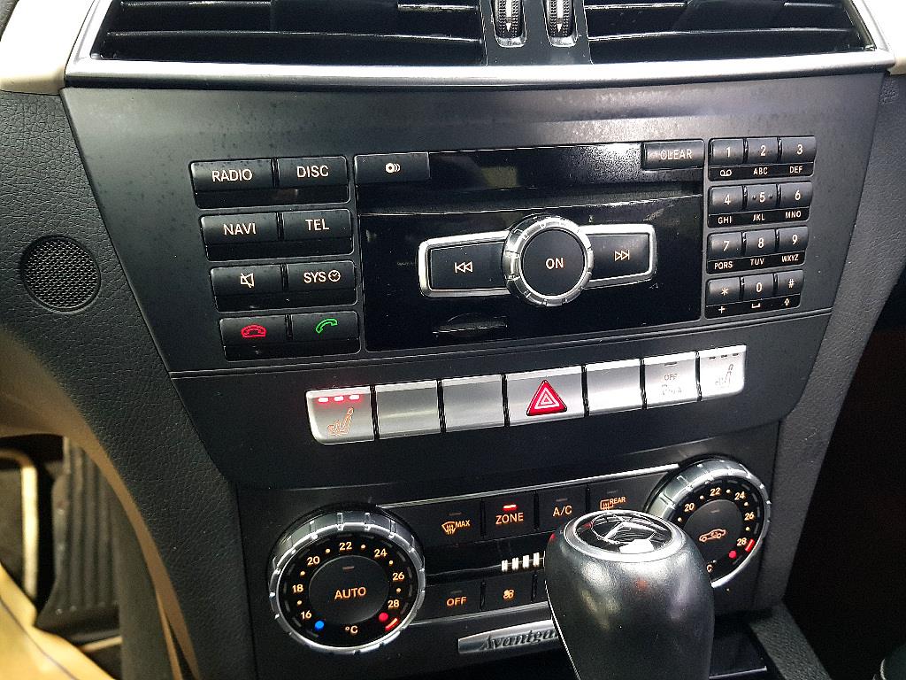 Mercedes Benz C Class - Vista 11