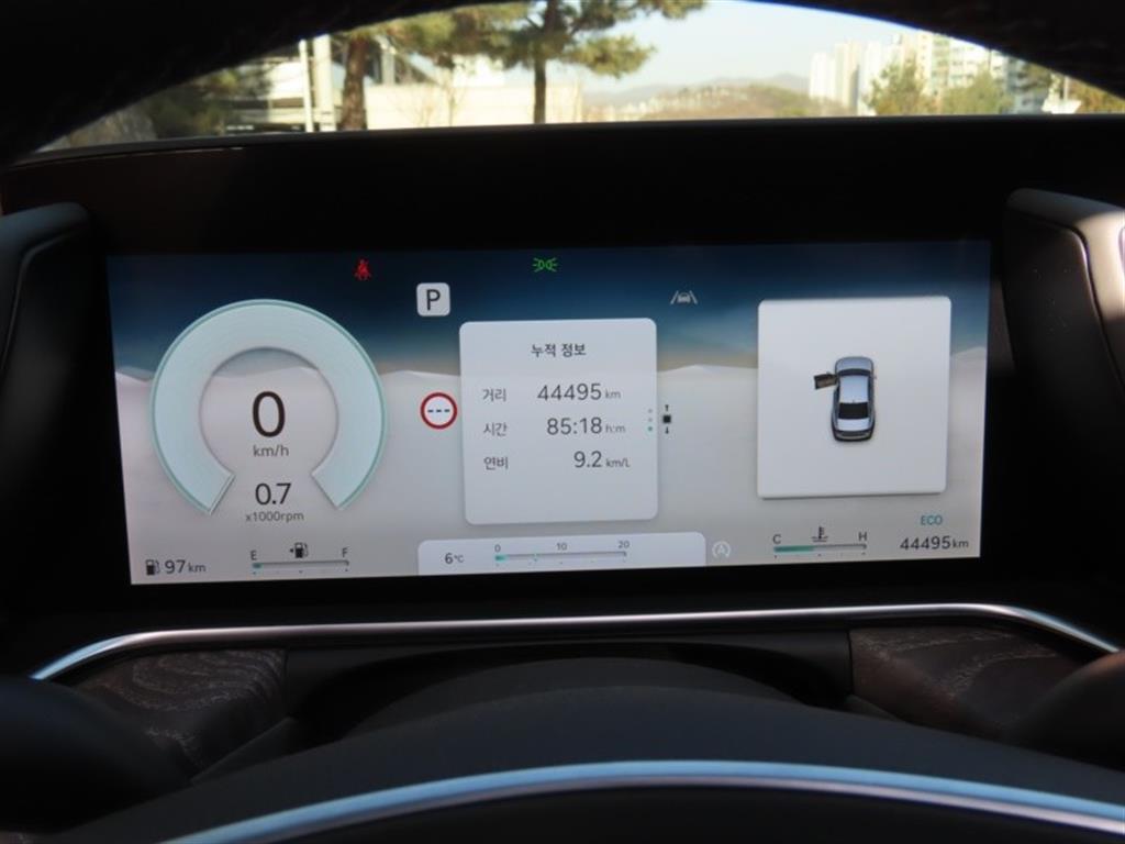 Genesis G90 - Vista 9