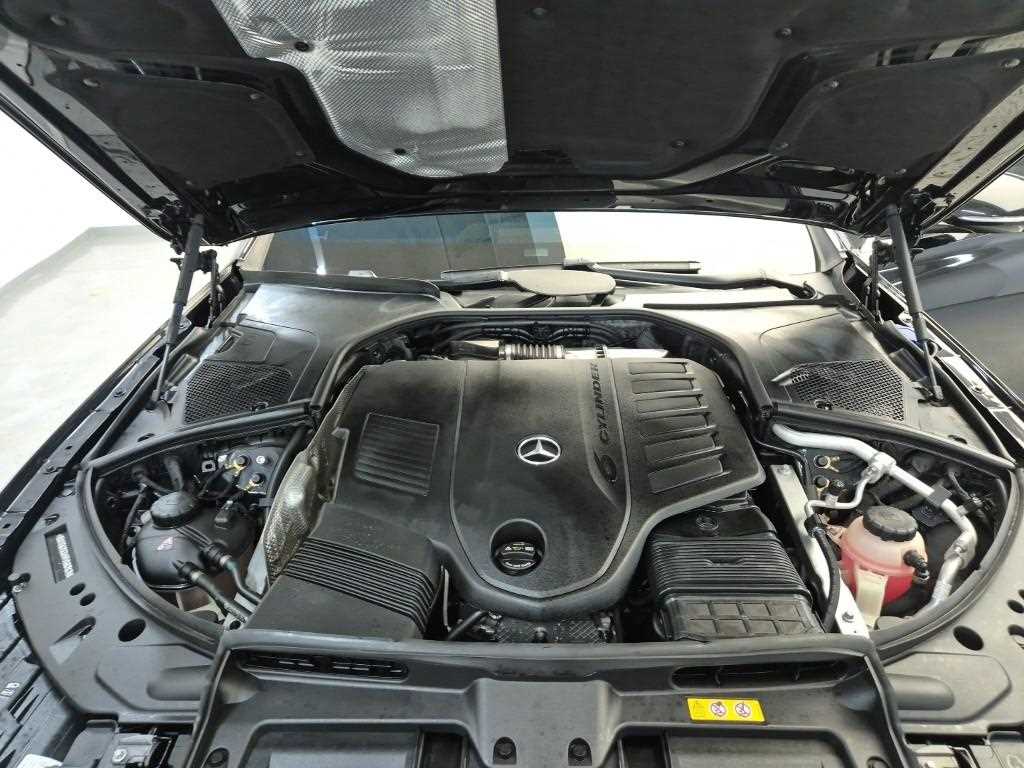 Mercedes Benz S Class - Vista 5