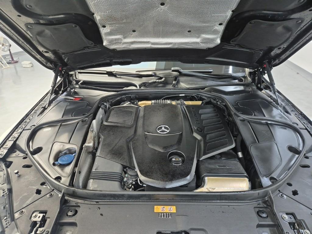 Mercedes Benz S Class - Vista 5