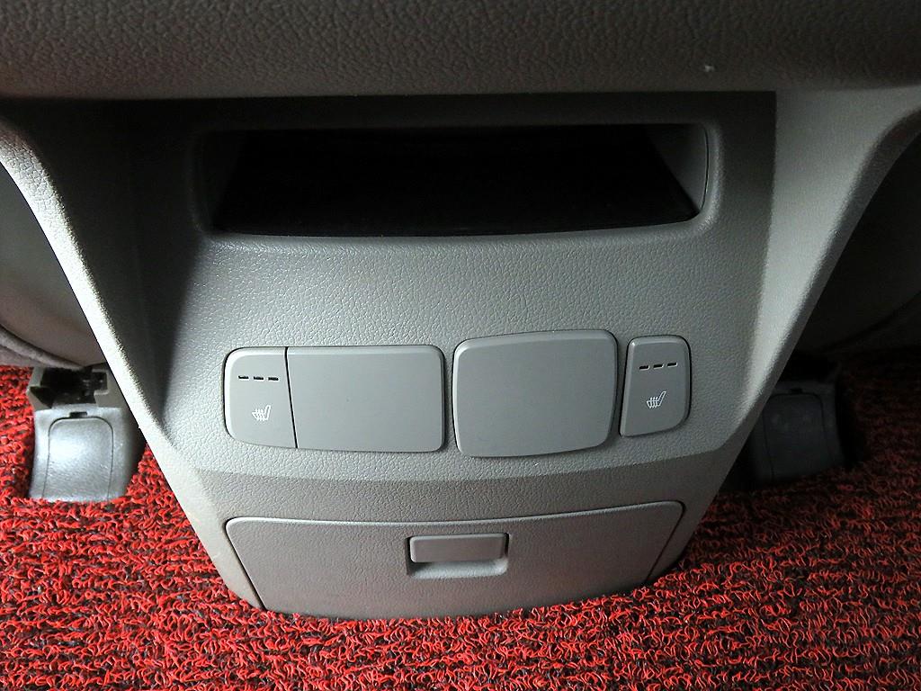 KIA Carnival - Vista 9