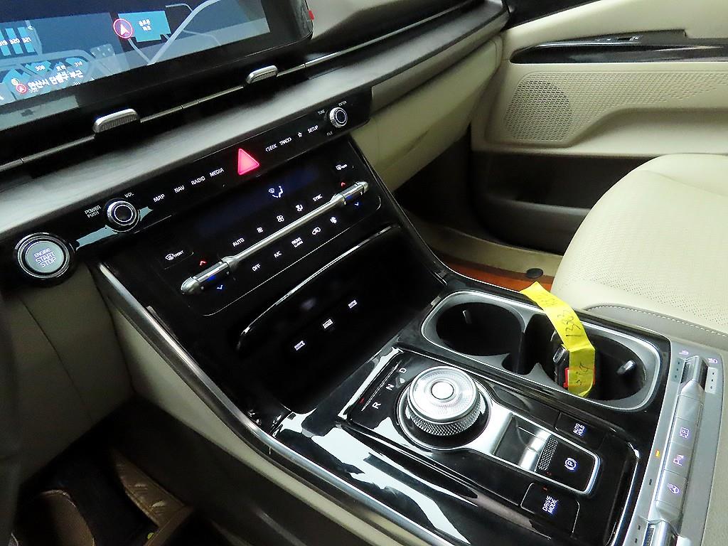 KIA Carnival - Vista 10