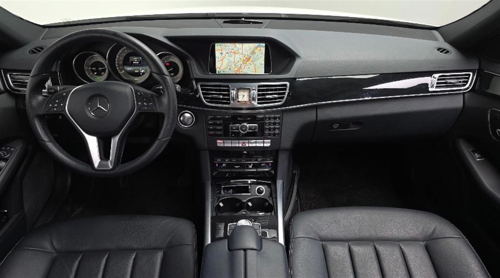 Mercedes Benz E class - Vista 7