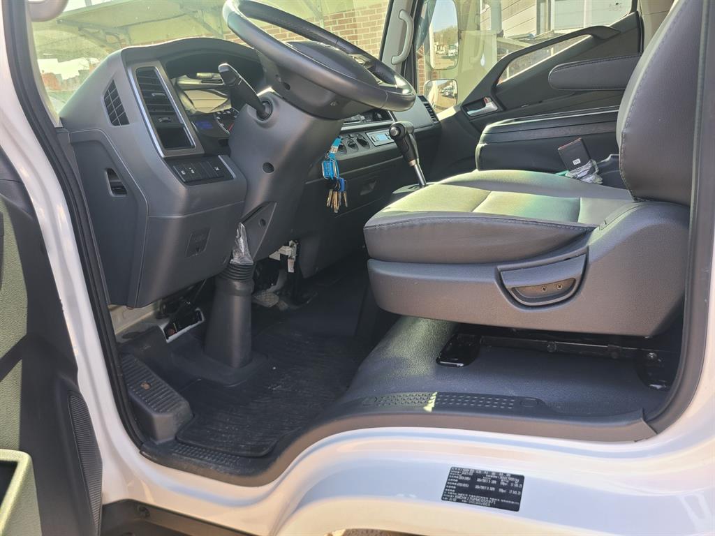 medium and large cargo truck 2021 Blanco - Importación desde Corea - HF Imports Iquique - Foto 13
