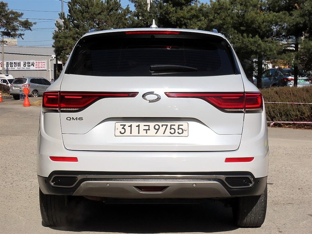 SAMSUNG QM6 - Vista 4