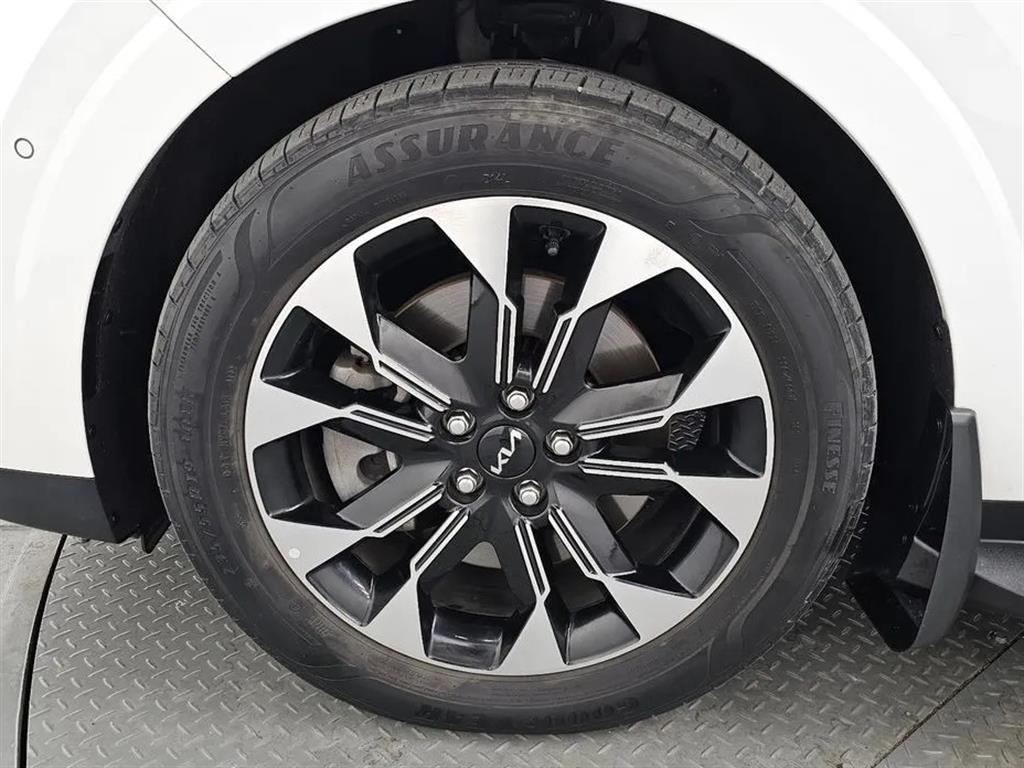 KIA Carnival - Vista 5