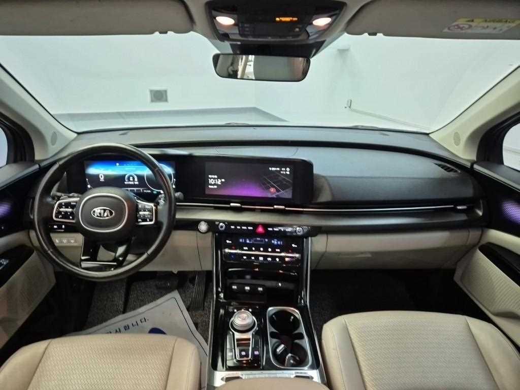 KIA Carnival - Vista 7