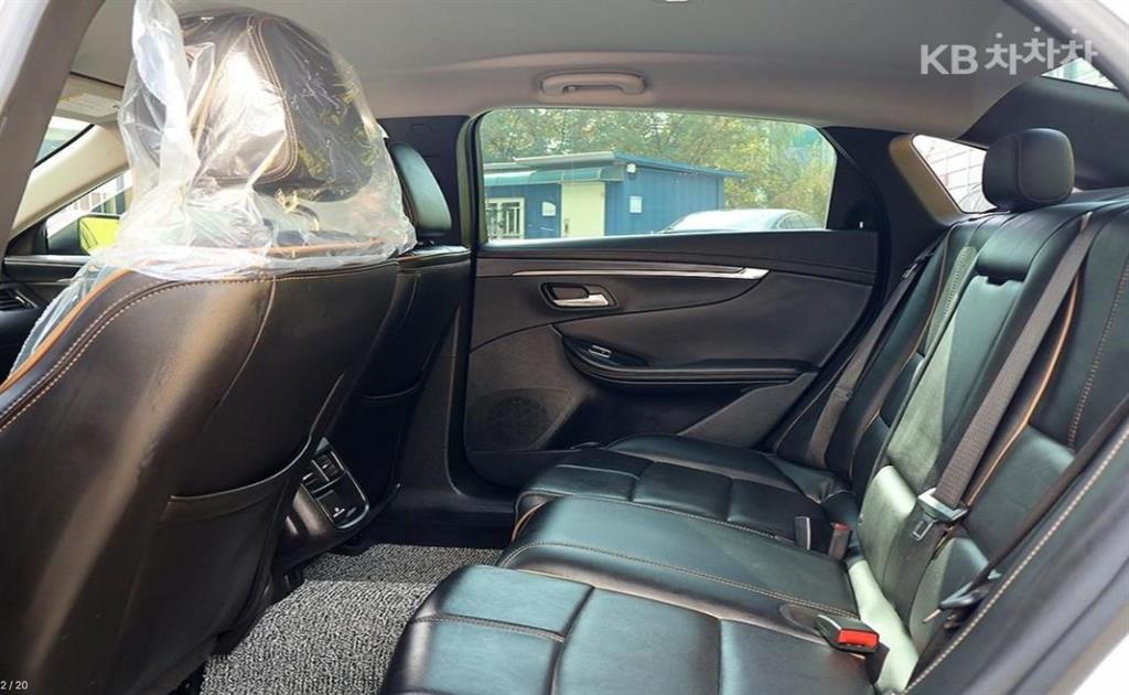 Chevrolet Impala - Vista 12