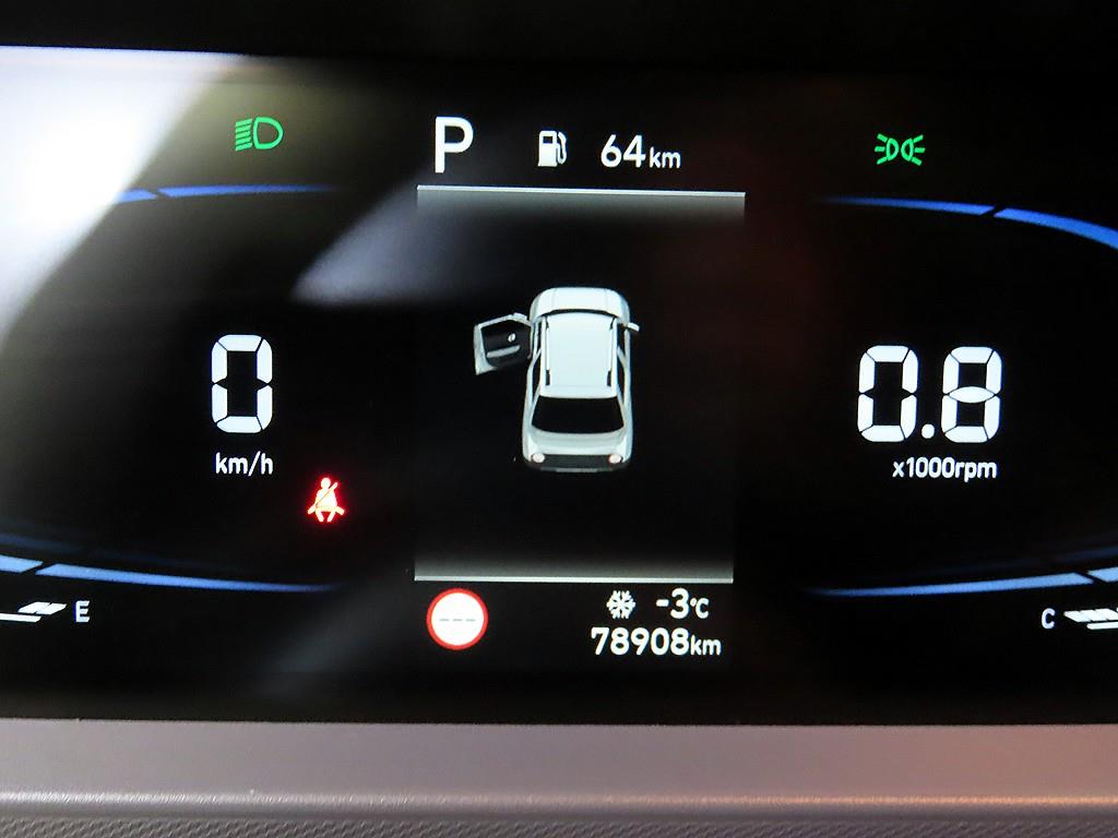 HYUNDAI Casper - Vista 9