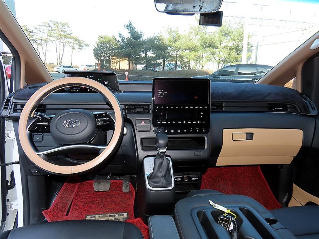 HYUNDAI Staria - Vista 7