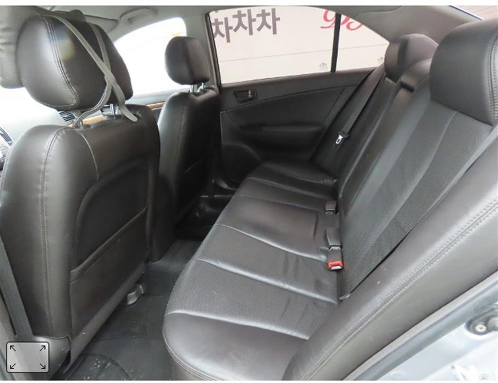 HYUNDAI Sonata - Vista 10