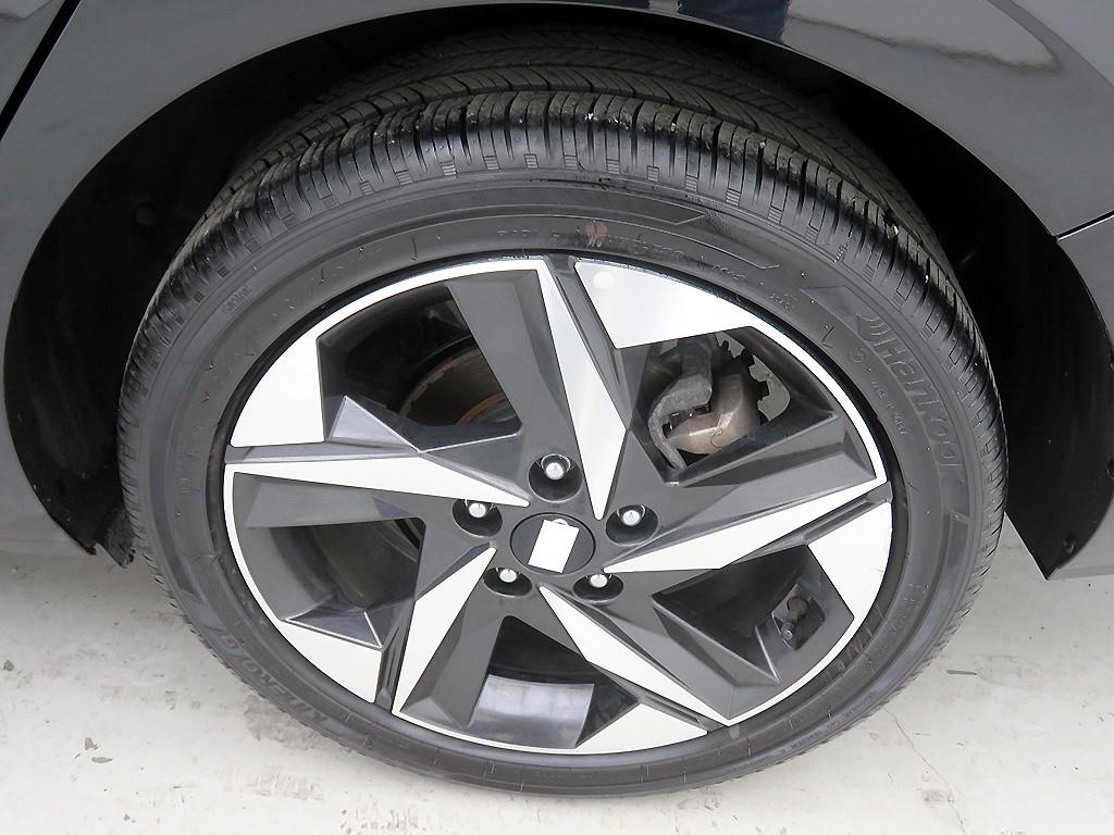 HYUNDAI Avante 2023 Negro - Importación desde Corea - HF Imports Iquique - Foto 18