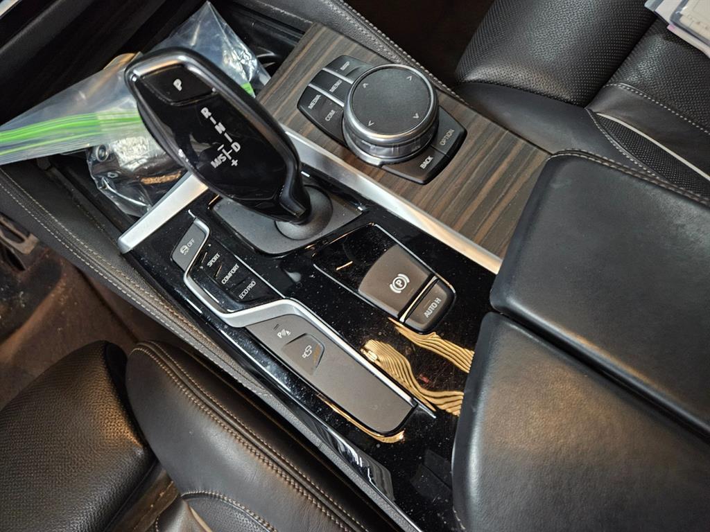 BMW 5 Series 2017 Negro - Importación desde Corea - HF Imports Iquique - Foto 15