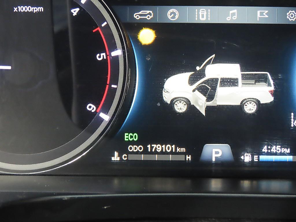 Ssangyong Rexton - Vista 11